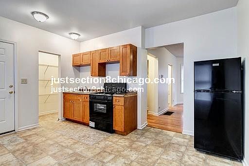 1st image of 7417 S Kimbark Ave APT 1W
