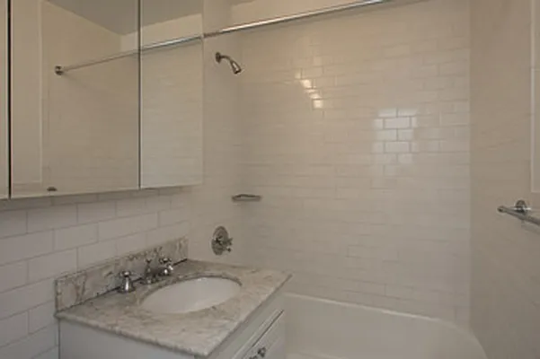 Rented by GoodRock Realty | media 71