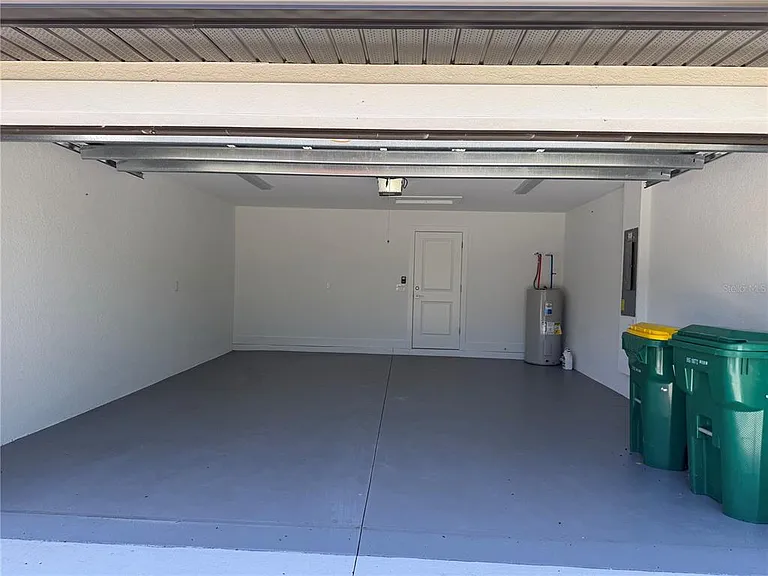 23367 Mayville Ave — Photo 37