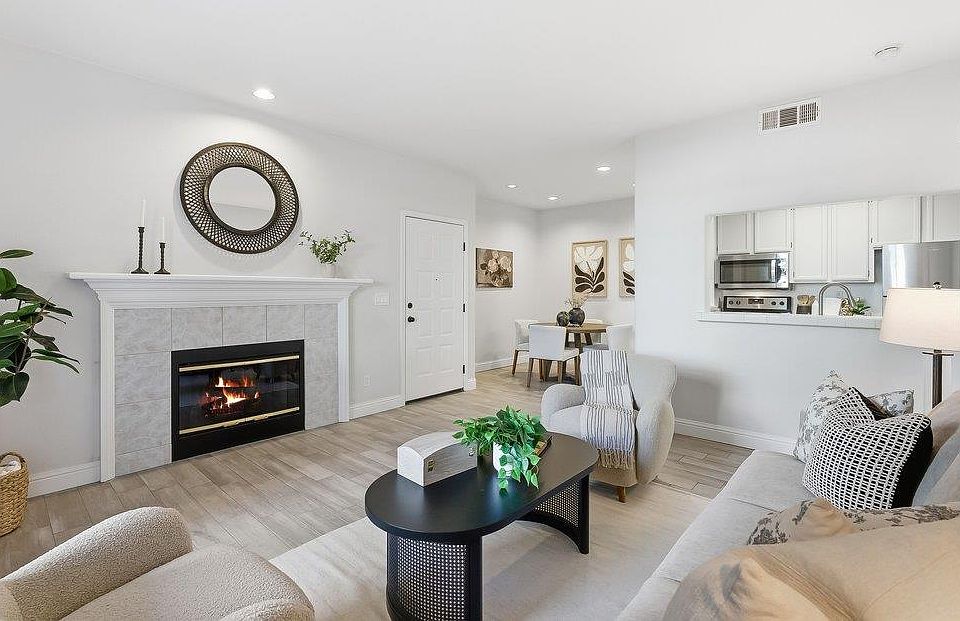 1st image of 838 Bucks Lake Ct