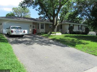 9627 Xerxes Cir, Bloomington, MN 55431