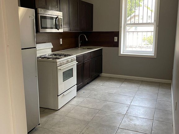 2nd image of 107 N 15th St #1