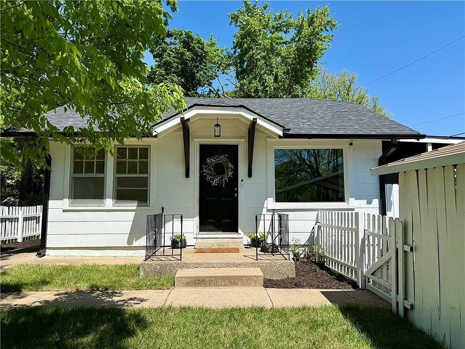 1st image of 502 S Willow Ave