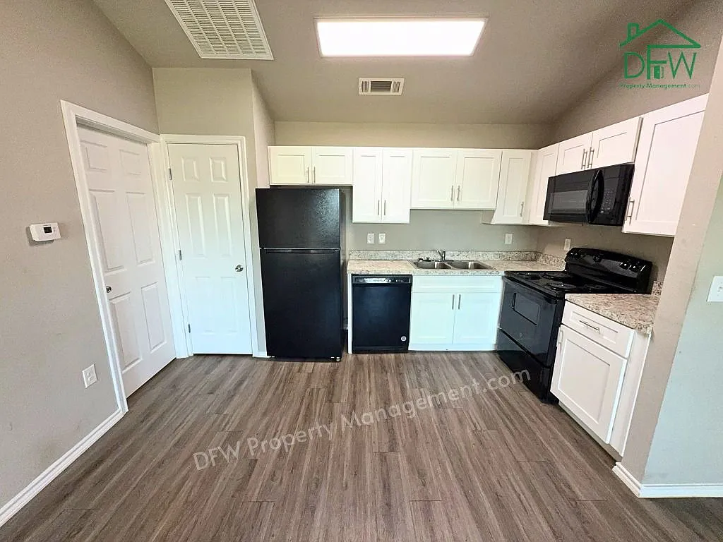 1 bed, 1.0 bath, 500 sqft, $995 — Photo 4