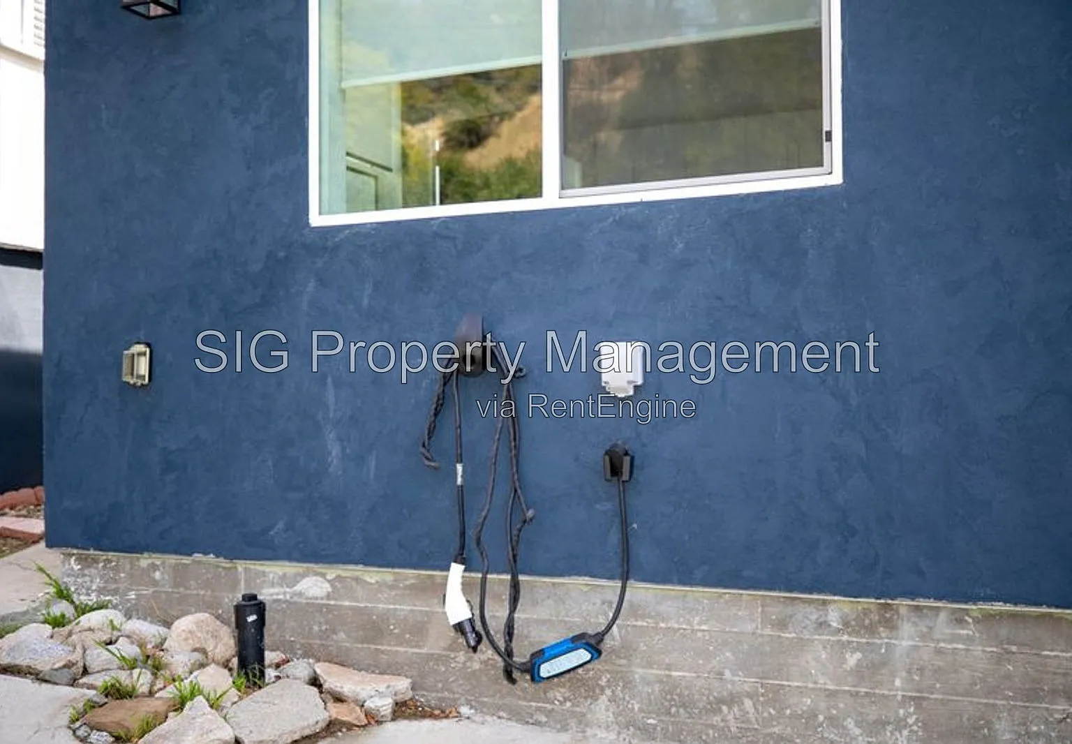 2748 Hollister Ter — Photo 2