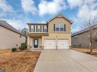 7502 Springbox Dr, Fairburn, GA 30213
