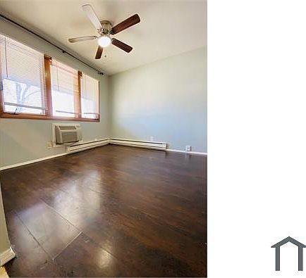 2nd image of 7435 Hazelcrest Dr APT H