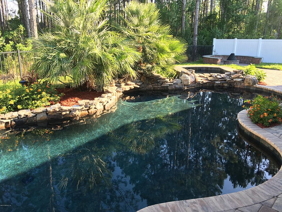 1st image of 121 Caroline Creek Cir