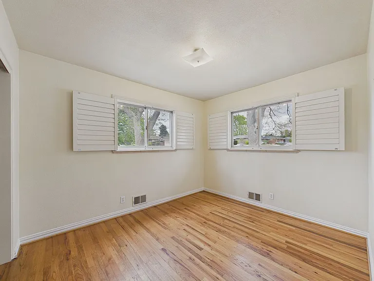 1695 E Cornell Ave — Photo 15