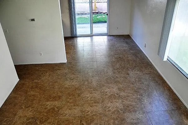 1555 E Fairfield Ct #3 — Photo 2
