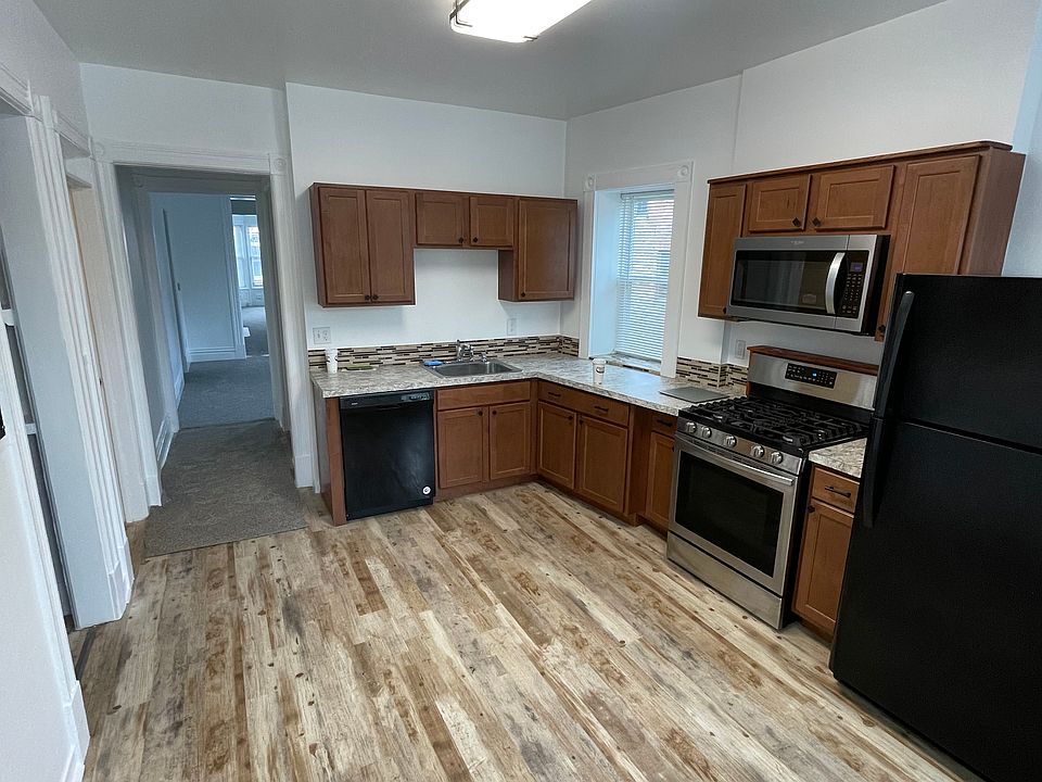 1st image of 170 4th St Floor 2