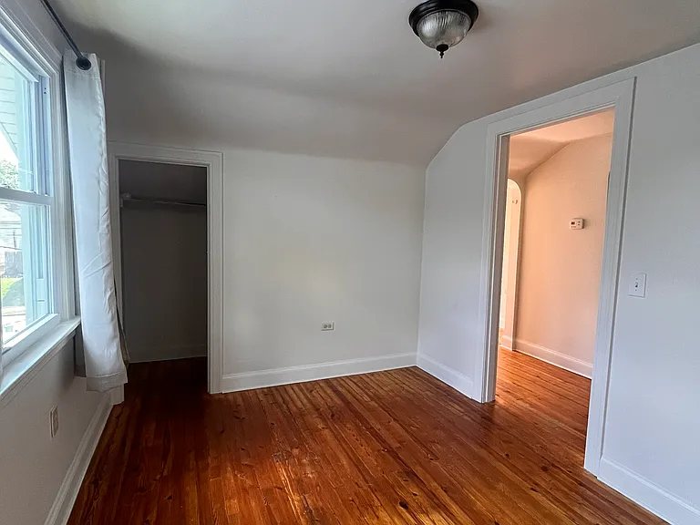 1217 Schiller Ave #2 — Photo 10