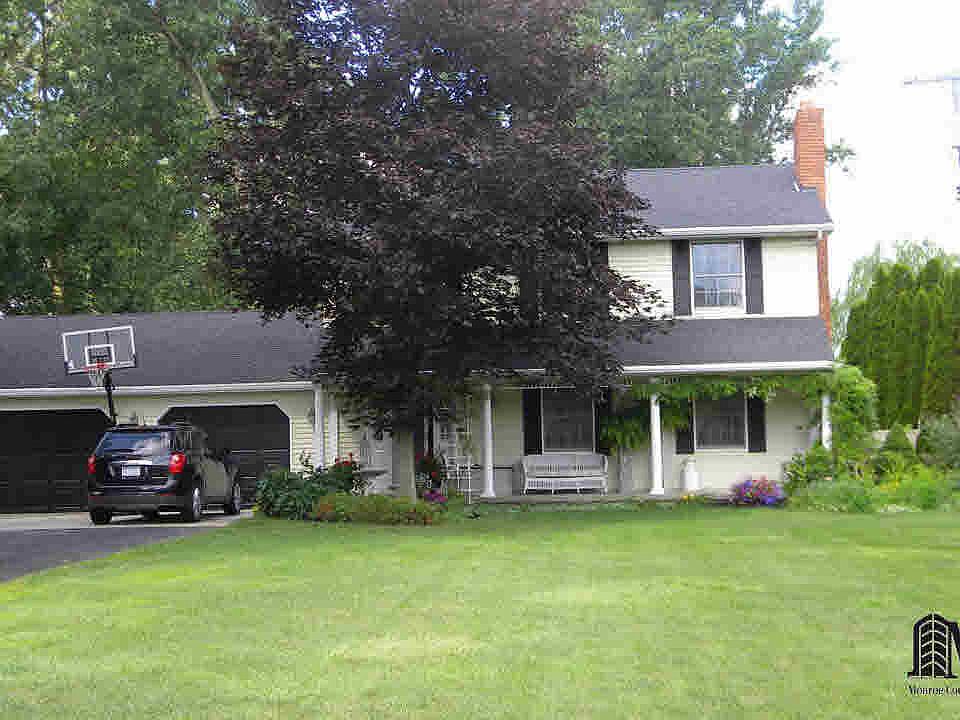 1st image of 24306 Huron River Dr