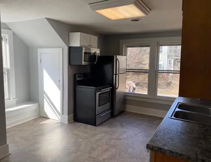 316 W Valley St — Photo 10
