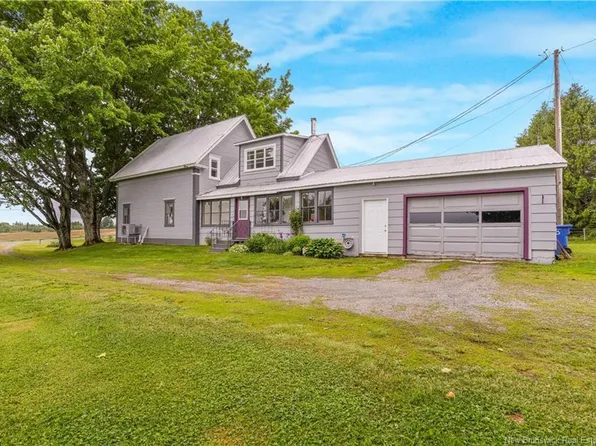 25 Brookville Rd, Wilmot, NB E7K 1K2
