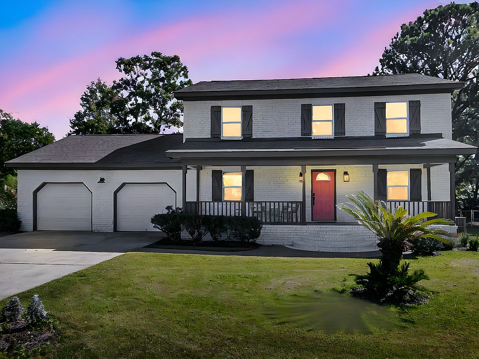 1st image of 828 Longbranch Dr