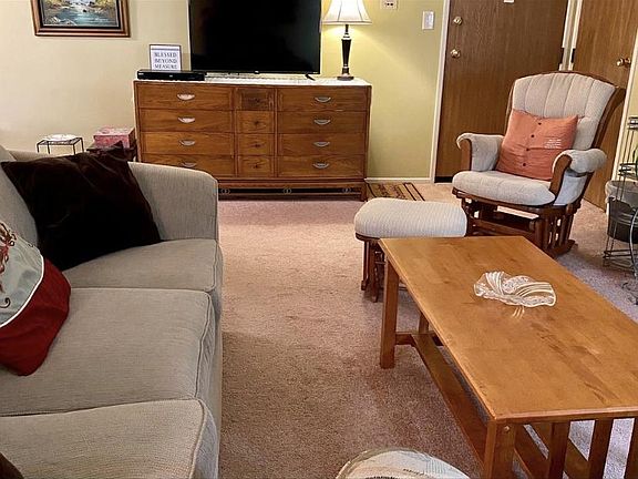 2nd image of 1364 N Geneva Dr APT 1A