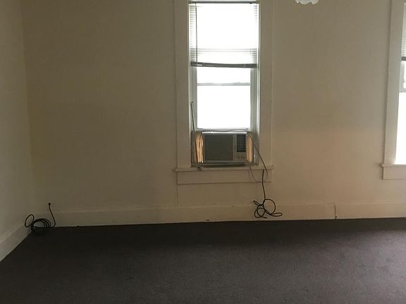 5th image of 1521 Woodward Ave APT 5