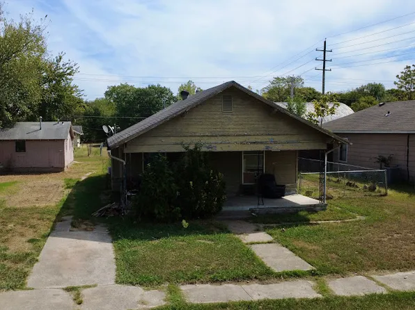 305 N Taft Ave #5, Okmulgee, OK 74447
