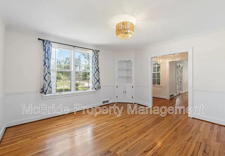1835 Kissingbower Rd — Photo 11