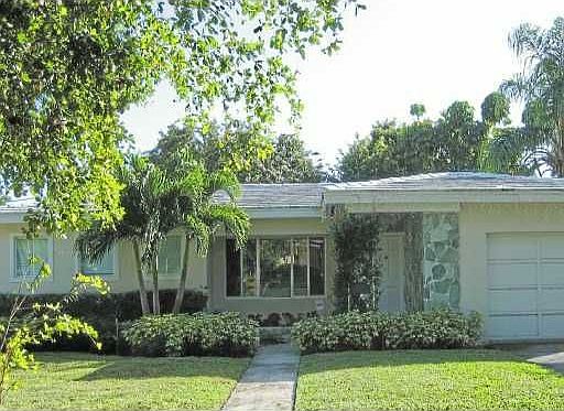 1st image of 1540 Delgado Ave