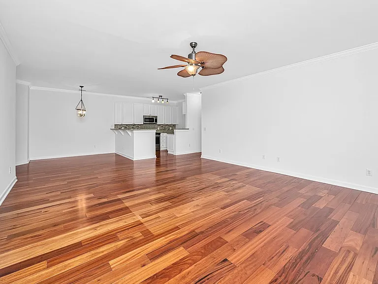 1476 Belcourt Ln — Photo 5