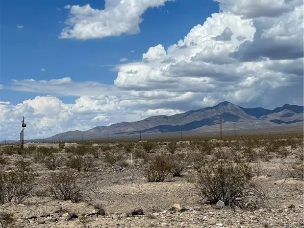 420 Peach Tree Ln, Pahrump, NV 89060