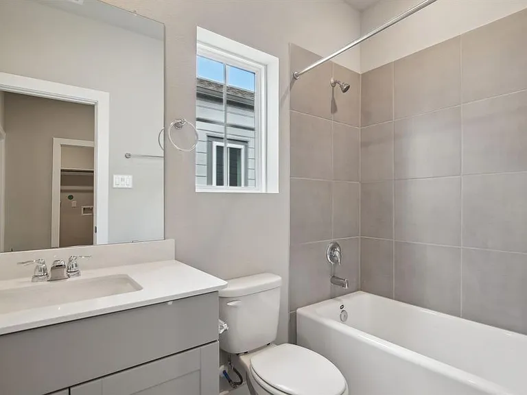 4214 Hatch Silo Ln — Photo 17