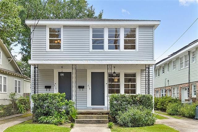 1st image of 218 Avenue E St