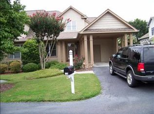 176 Starland Ln, Southern Pines, NC 28387