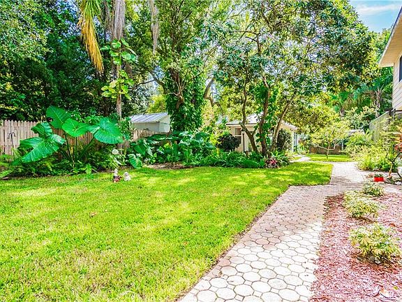 4th image of 908 W 131st Ave