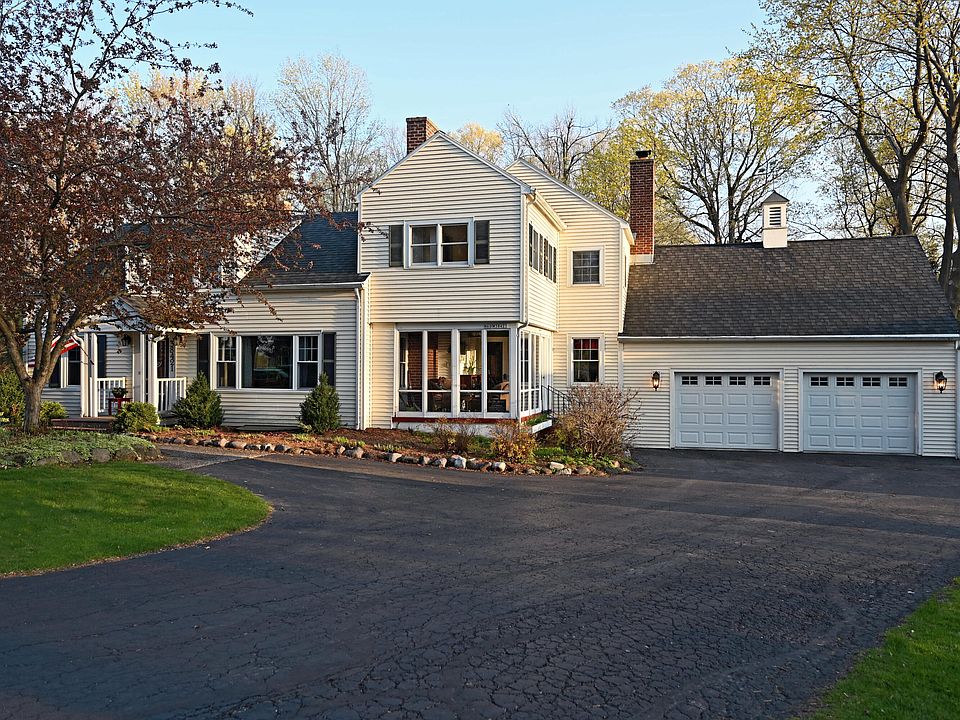 1st image of N60W38421 Blackhawk Dr
