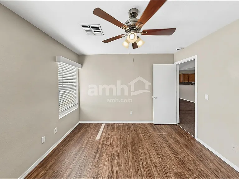 16425 N 113th Dr — Photo 9