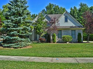 7326 Autumn Hill Dr, West Bloomfield, MI