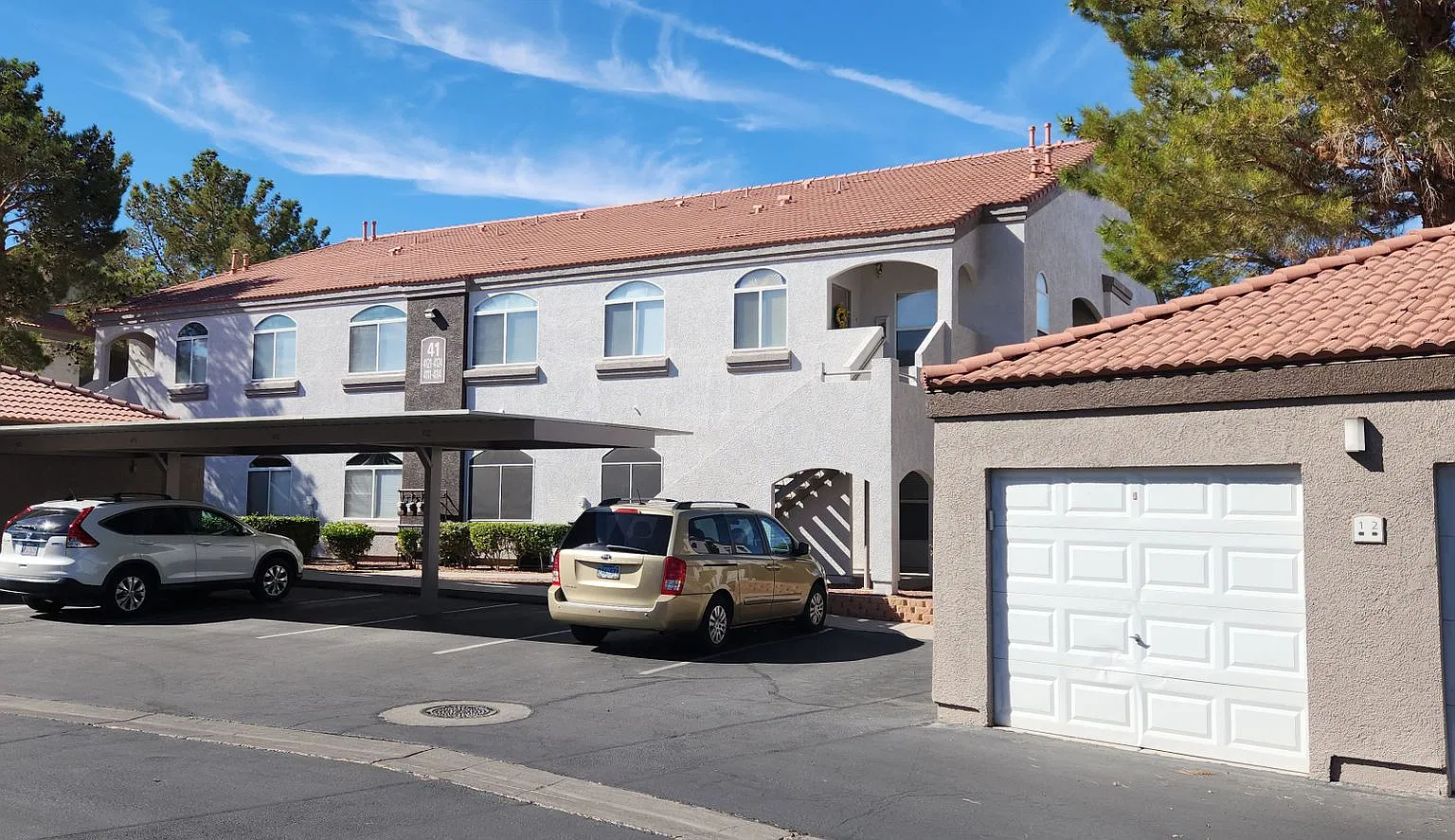 Fully remodeled ground floor 2BR unit in gated Mission Ridge - with garage! — Photo 1