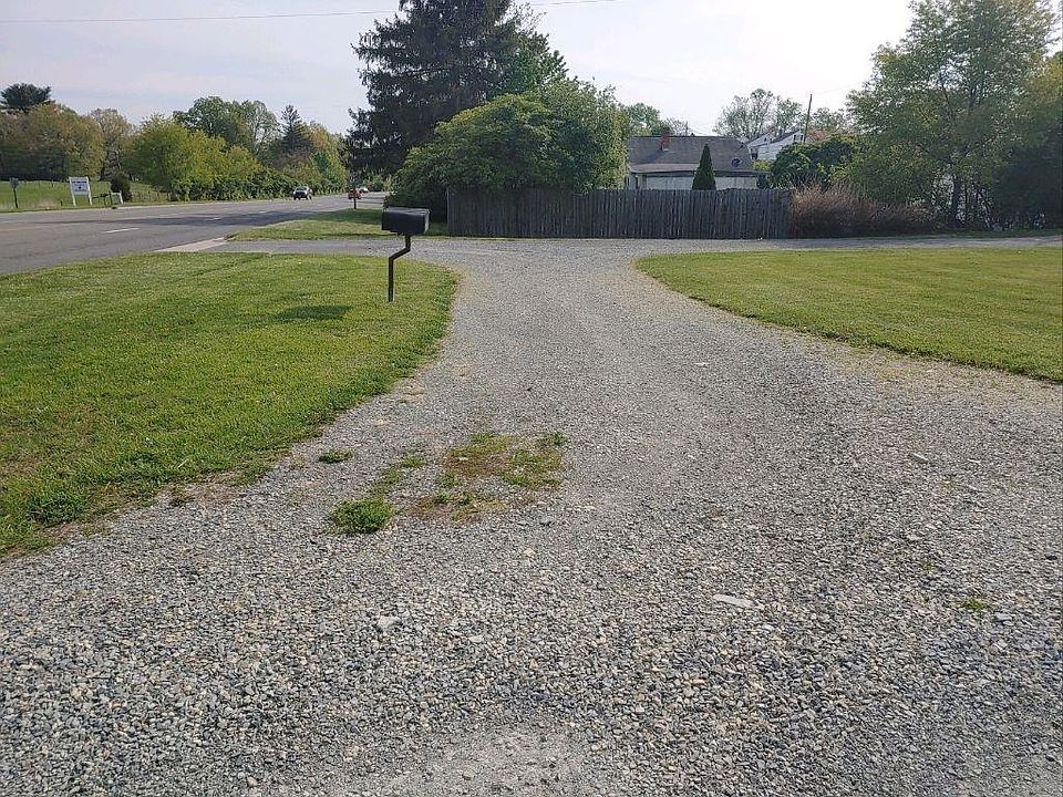 2nd image of 7472 Peppers Ferry Blvd