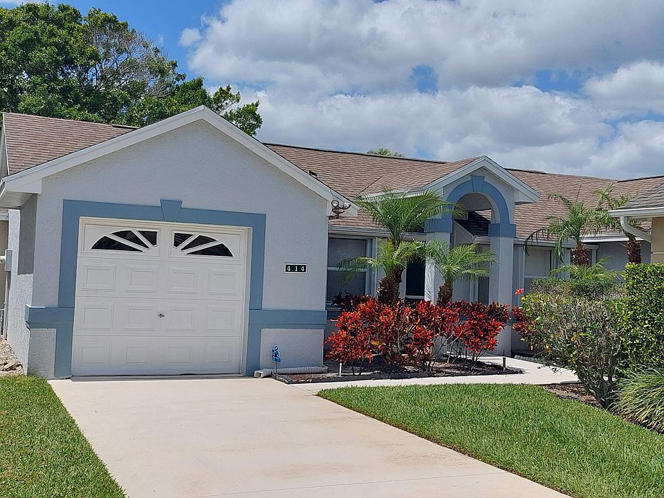 1st image of 414 NW Tuscany Court
