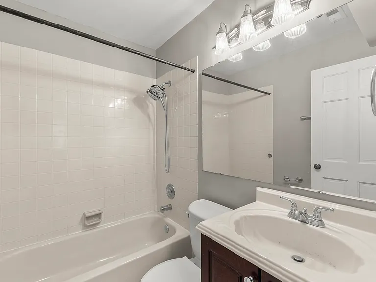 1055 Devonshire Ave #1055 — Photo 20