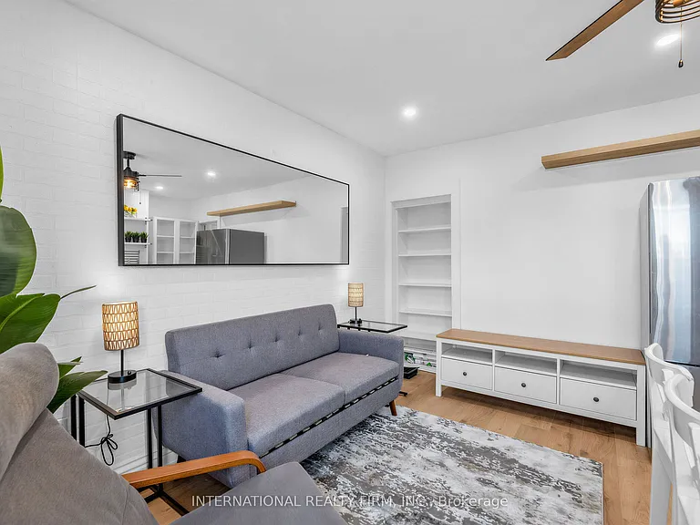 793 Dufferin St #UPPER — Photo 16