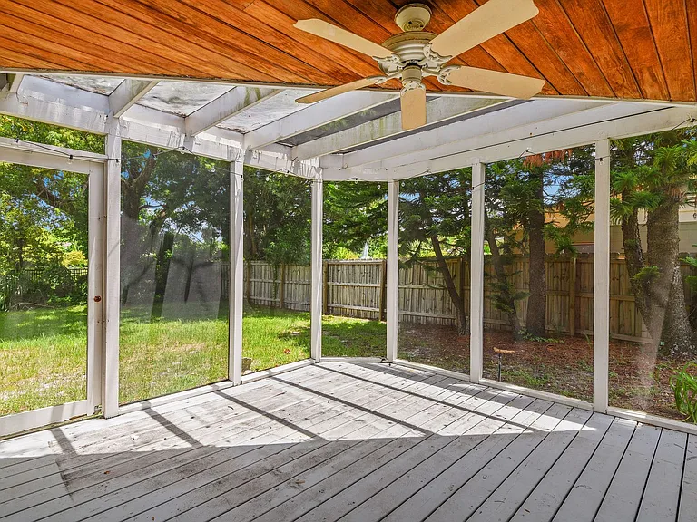 2107 Brookview Dr — Photo 21