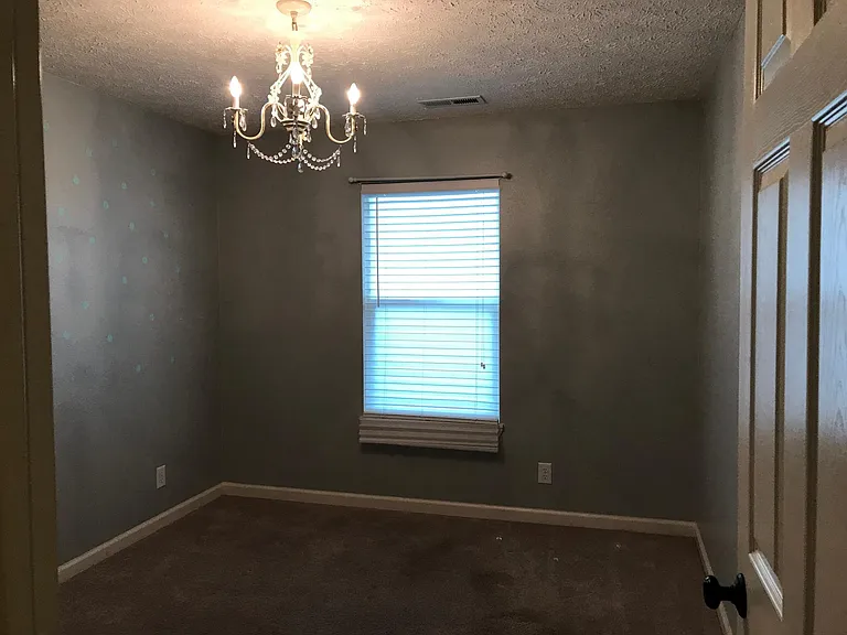 2385 Fleming Dr — Photo 6