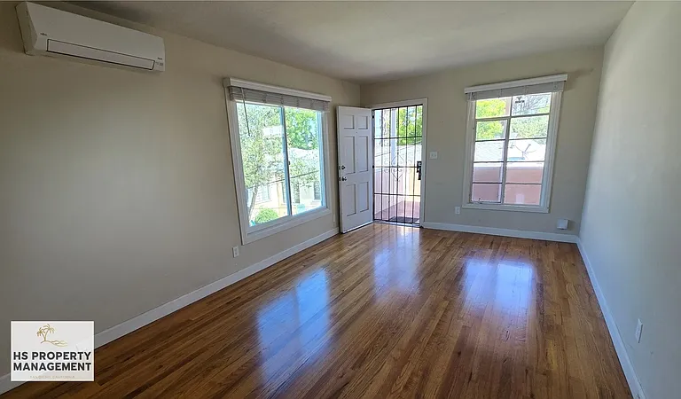 412 S Sunshine Ave — Photo 5