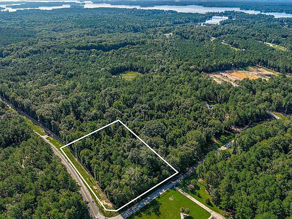 2nd image of 220 Granny Hill Rd