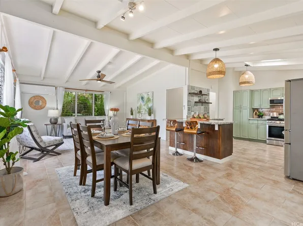 903 Alahaki St, Kailua, HI 96734