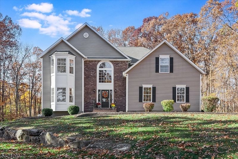 1st image of 3 Whispering Woods Ln