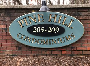 209 Great Rd APT B4, Acton, MA 01720