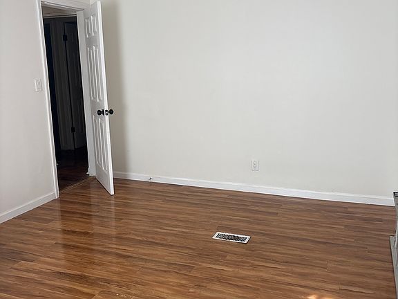 5th image of 88 Abbey Ln