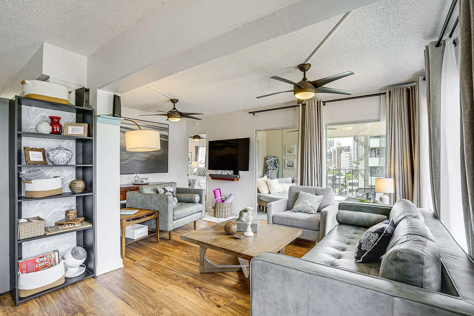 3 bed, 2.0 bath, 1184 sqft, $5,213 — Photo 1