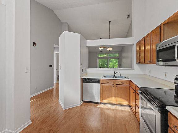3rd image of 3664 Reflections Ln Unit 3