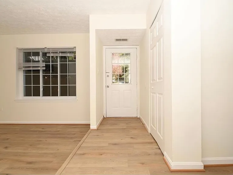 13246 Bayberry Dr — Photo 5